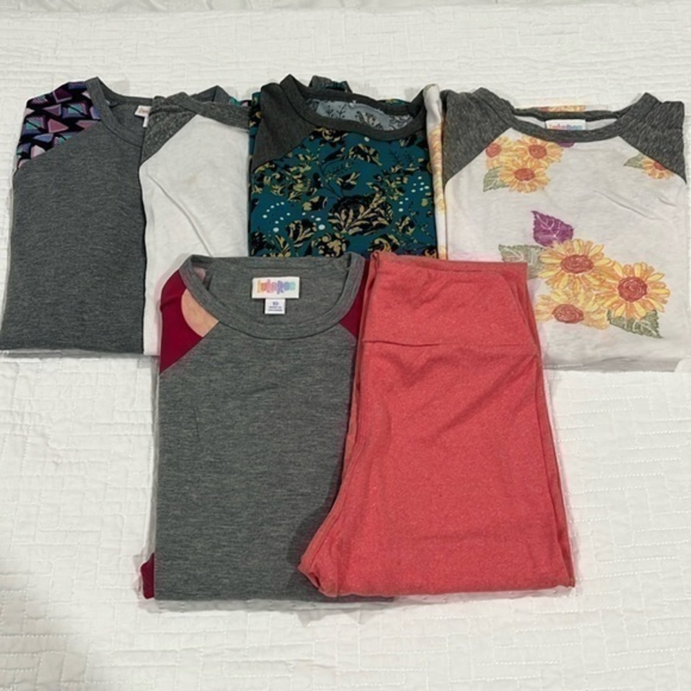 LULAROE :: TOPS & MORE